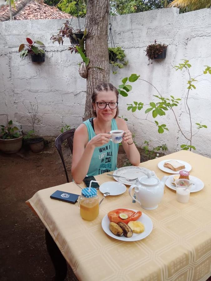 Menaka Homestay Tangalle Luaran gambar